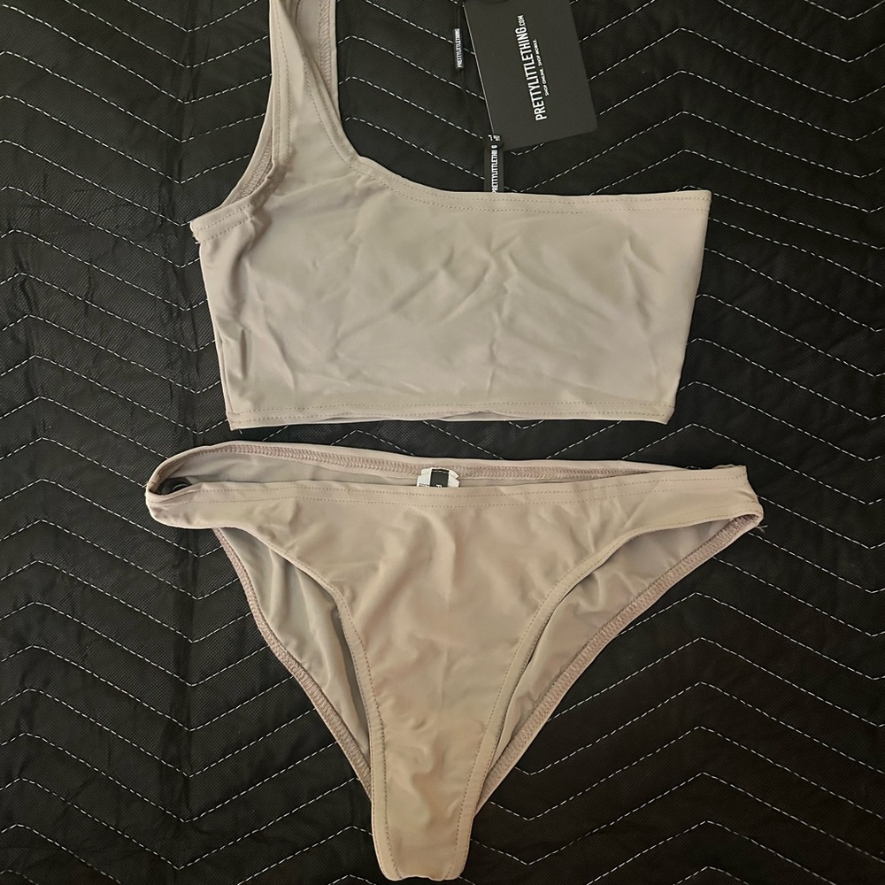 PrettyLittleThing Beige One-Shoulder Bikini